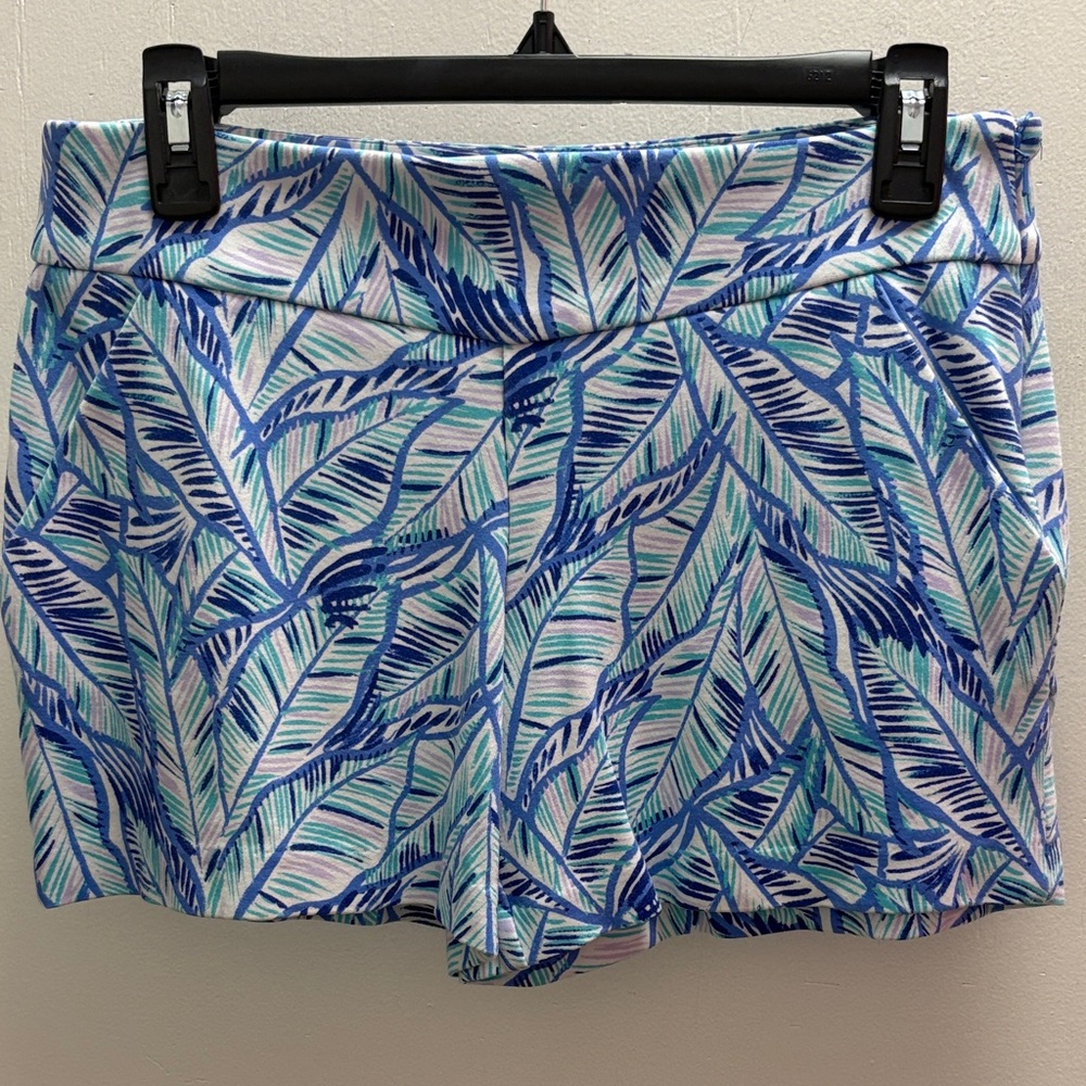 Lilly Pulitzer Blue and White Leaf Print Women's Shorts